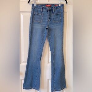 NWOT Guess Mid Rise Bootcut Jeans